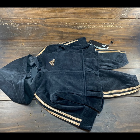 Adidas Little Girls ZIP up Velour Jacket and Pants - Picture 4 of 7